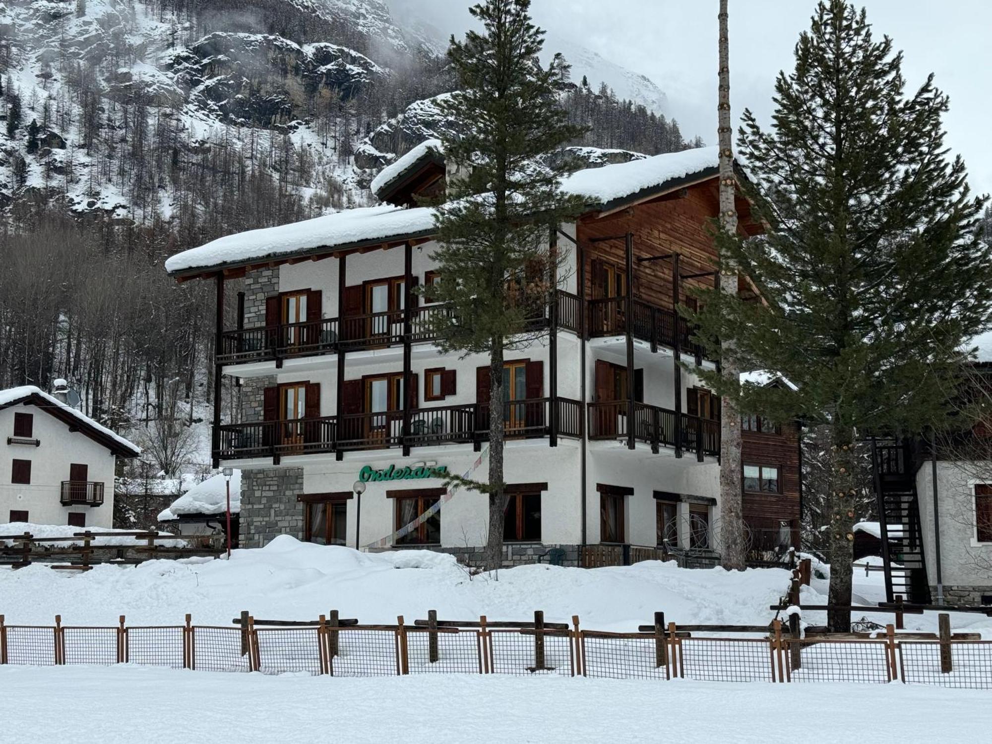 Hotel Ondezana Cogne Exterior foto